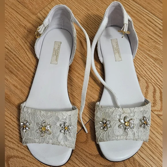 Dolce & Gabbana Girls Sandals - Picture 3 of 5